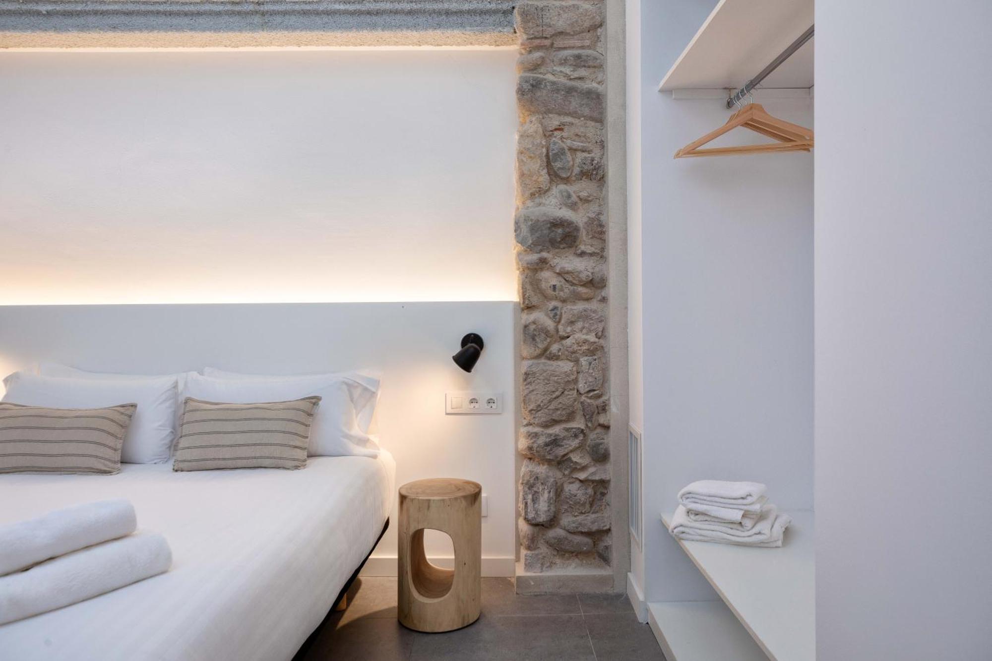 Flateli Barca 11 Girona
